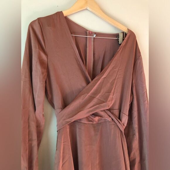 📳 Unbranded Assymetric Wrap Top Dress - Picture 4 of 4